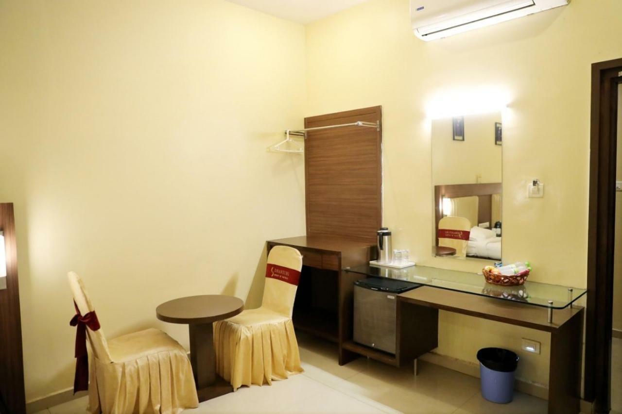 Hotel Swagath Grand Nagole Хайдарабад Экстерьер фото